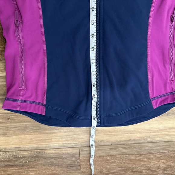 Lululemon Throwback Shape Jacket EUC Size 8 - Picture 9 of 11